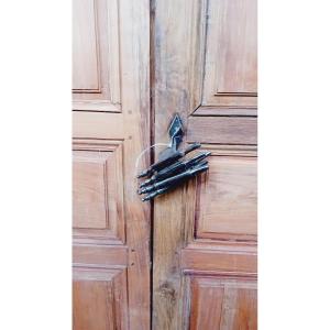 Pair Of Identical 2-door Cupboards In Cherry Wood, Late 18th Century Woodwork