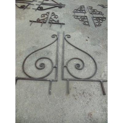 Various Wrought Iron Stems XVIII Me And XIX Eme For Lanterns