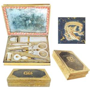 Nécessaire De Couture En Nacre Début XIXe Palais Royal