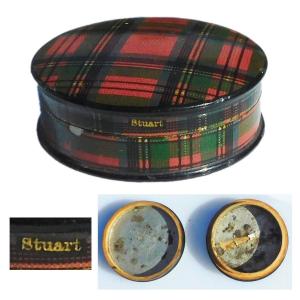 Small English Tartan Pill Box, Mauchline Tartanware, 19th Century
