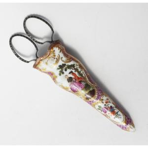 Antique Porcelain Scissor Case Decorated With Gallant Scenes, Late 18th Century, Steel Scissors