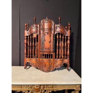 Provençal Panetière In Walnut From The Fourque Region