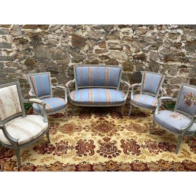 Directoire Style Lounge