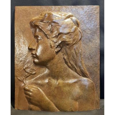 Portrait Of Woman, Bas Relief In Bronze - Alphonse De Tombay Symboliste 