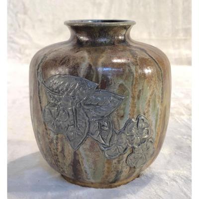 Guérin Vase - Decor Of Stylized Flowers - Small Chip At The Base - Diameter: 11 Cm - H. 12 Cm