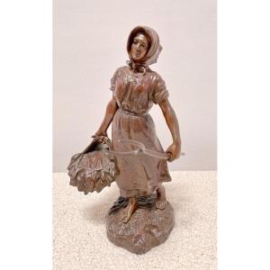 Bronze Sculpture - The Farmer - Polish Artist: Kossowski - Size 14 X 25 X 40 Cm