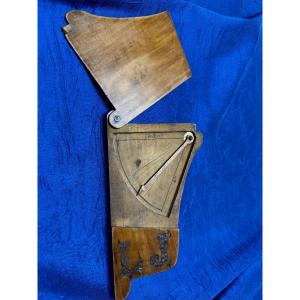 18th Century Craftsman's Pendulum Level 