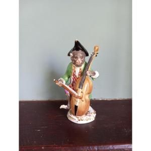 Manufacture De Meissen - Musician Monkey Playing Contrabass