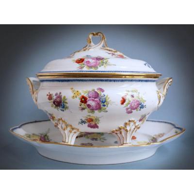 Louis Crétté - 18th Century Hard Paste Porcelain Tureen