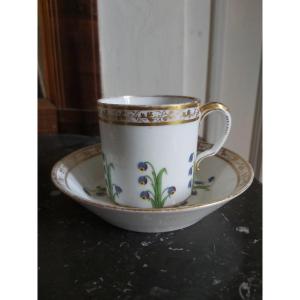 Paris Porcelain - Litron Cup Decorated With Flowers - Directoire Period