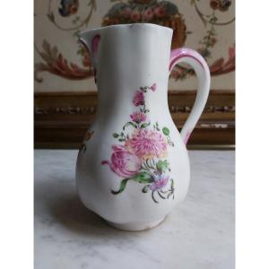 Mennecy - Milk Jug In Soft Porcelain - 18th Century