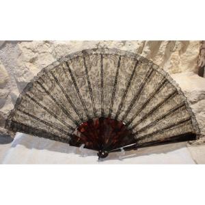 Chantilly Lace And Brown Tortoiseshell Fan By Duvelleroy, Late 19th Century