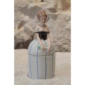 Woman With Fan' Porcelain Box 1900-1930