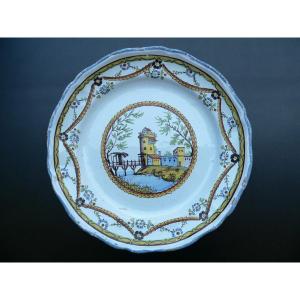 19th Century Earthenware Dish From Islettes Decorated With A Castle In A Medallion
