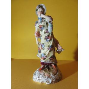 Female Subject In German Polychrome Porcelain: Volkstedt-rudolstadt, 19th Century 