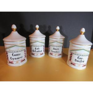 Four Limoges Porcelain Pharmacy Jars (goumot-labesse Factory) 20th Century