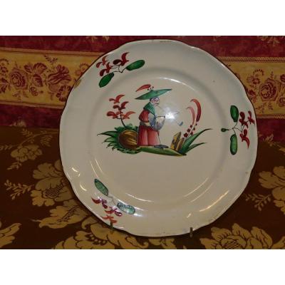 Chinese Decor Faience Plates