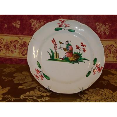 Chinese Decor Faience Plates
