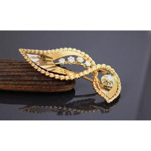 Gold And Diamond Brooch - 5 Cm