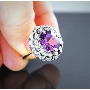 Gold Ring With Amethyst And Diamonds