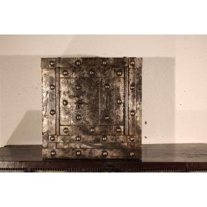 Small 17th Century Chest