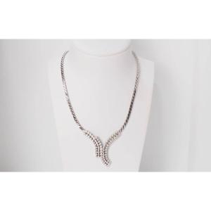 Necklace In White Gold And Diamonds