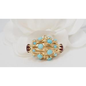 Charm Pendant In Yellow Gold And Turquoises