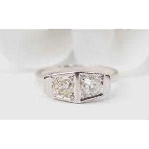 Art Deco Ring In White Gold Platinum And Diamonds