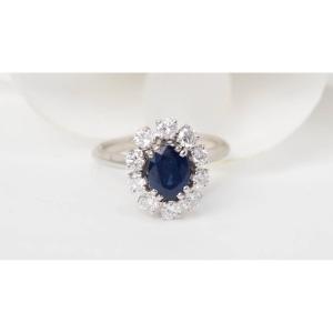 Marguerite Ring In White Gold, Sapphire And Diamonds