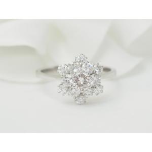 Flower Ring In White Gold And Diamonds