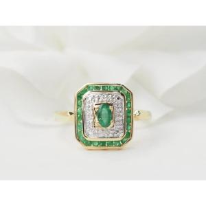 Vintage Ring In Yellow Gold, Emerald And Diamonds