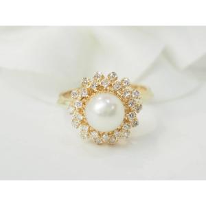 Vintage Ring In Yellow Gold, Cultured Pearl And Diamonds