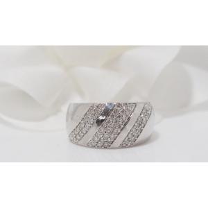 Bangle Ring In White Gold And Diamonds