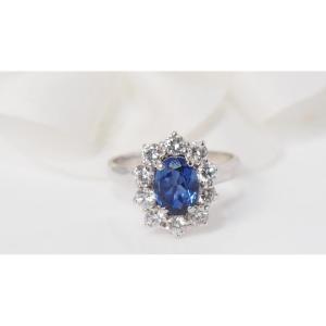 Marguerite Ring In White Gold, Oval Sapphire And Diamonds