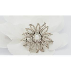 Flower Brooch In White Gold, Cultured Pearl And Diamonds