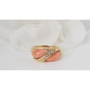 Ring In Yellow Gold, Coral Cabochons And Diamonds