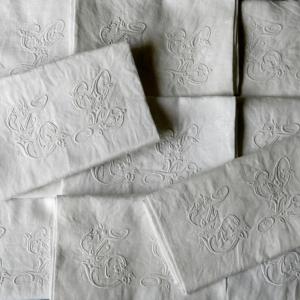 Eleven Large Napkins With The Imposing “cl” Monogram, Art Nouveau, Late 19th Century.