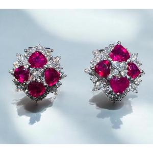 Boucles d'Oreille 8 Rubis Taille "coeur", Diamants, Or 18 Carat