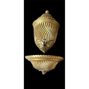 Trompe-l'œil Earthenware Wall Fountain, Gilt Wood, Italian Work, Circa 1950, Louis XVI Style