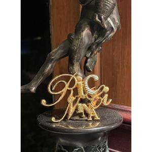 Nina Ricci Vintage Gold-tone Metal Brooch.