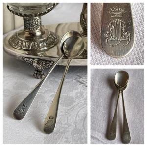 Pair Of Salt Shovels Enclosed With A Count's Crown In Silvered Metal Christofle Noble Coat Of Arms