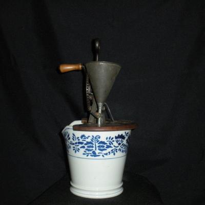 "novelty" Mayonnaise Mixer