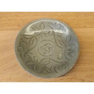 Large Porcelain Stoneware Bowl. Song Dynasty (960-1279)