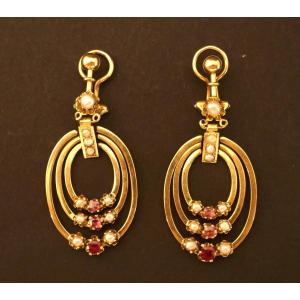 Pendants d'Oreilles Rubis Et Perles Fines, Or 18 Carats.