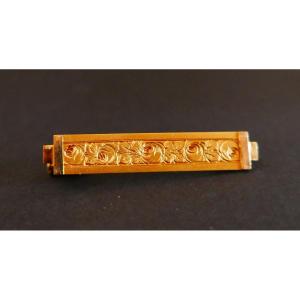 Art Deco Period Baby Barrette Brooch, Stylized Roses, 18 Carat Gold.