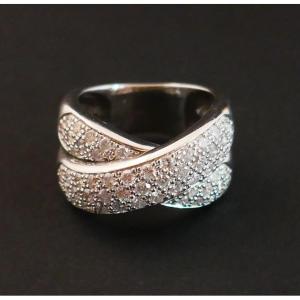 Diamond Ring, 18 Carat Gold.