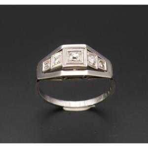 Art Deco Ring Decorated With 5 Diamonds, 18 Carat Gold And Platinum