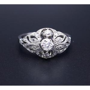Art Deco Ring 3 Diamonds, Gold And Platinum Setting.