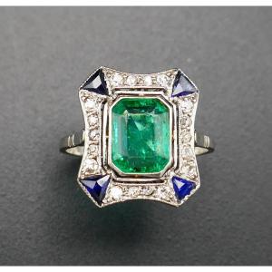 Art Deco Ring Decorated With A Colombian Emerald (certificate), Platinum.