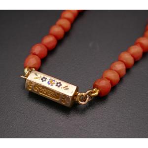 Antique Faceted Coral Bead Necklace, 18k Gold Clasp And Enamel.